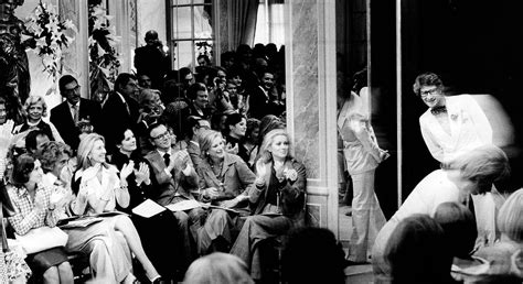 Yves Saint Laurent, 60 anni fa la prima sfilata del genio della moda